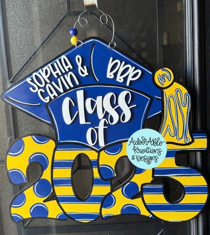 Graduation door hanger | 2027 | class of 2027 | personalization | 20”x22”