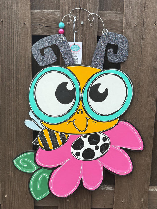 Bee on Flower Door Hanger, Summer Welcome Sign, Hand Painted