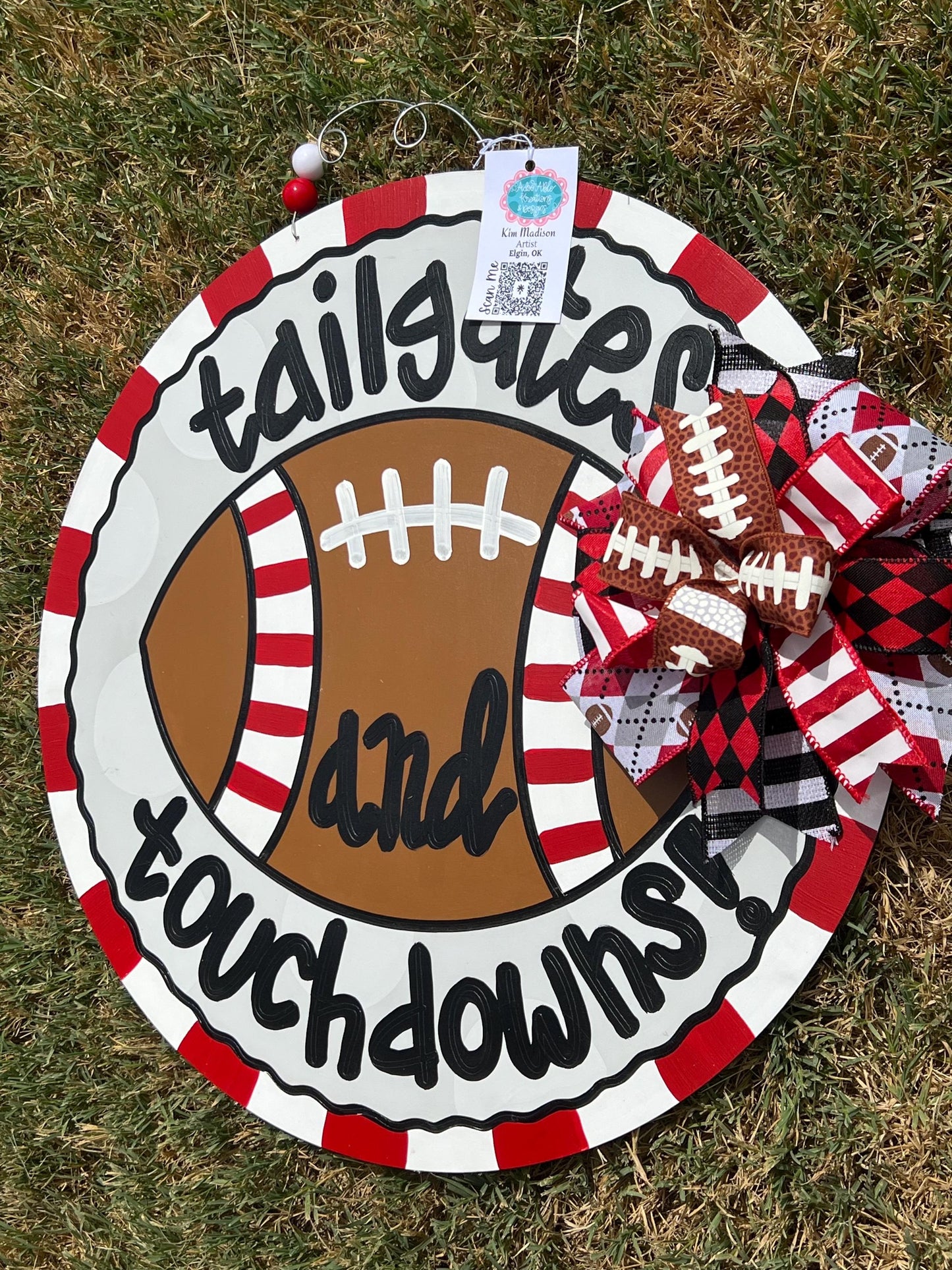 Football Door Hanger, Tailgates and Touchdowns, Round Wood Sign