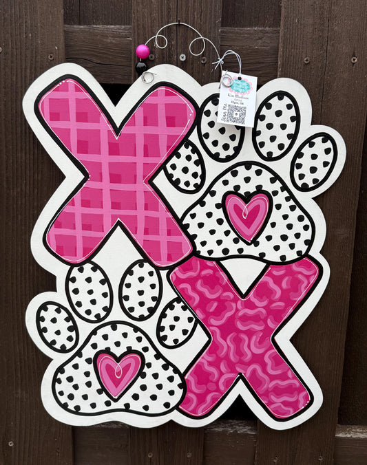 XOXO Paw Print door hanger, 19.5"x23”