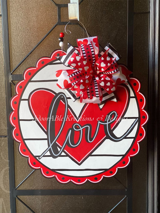 Love Shiplap Door Hanger