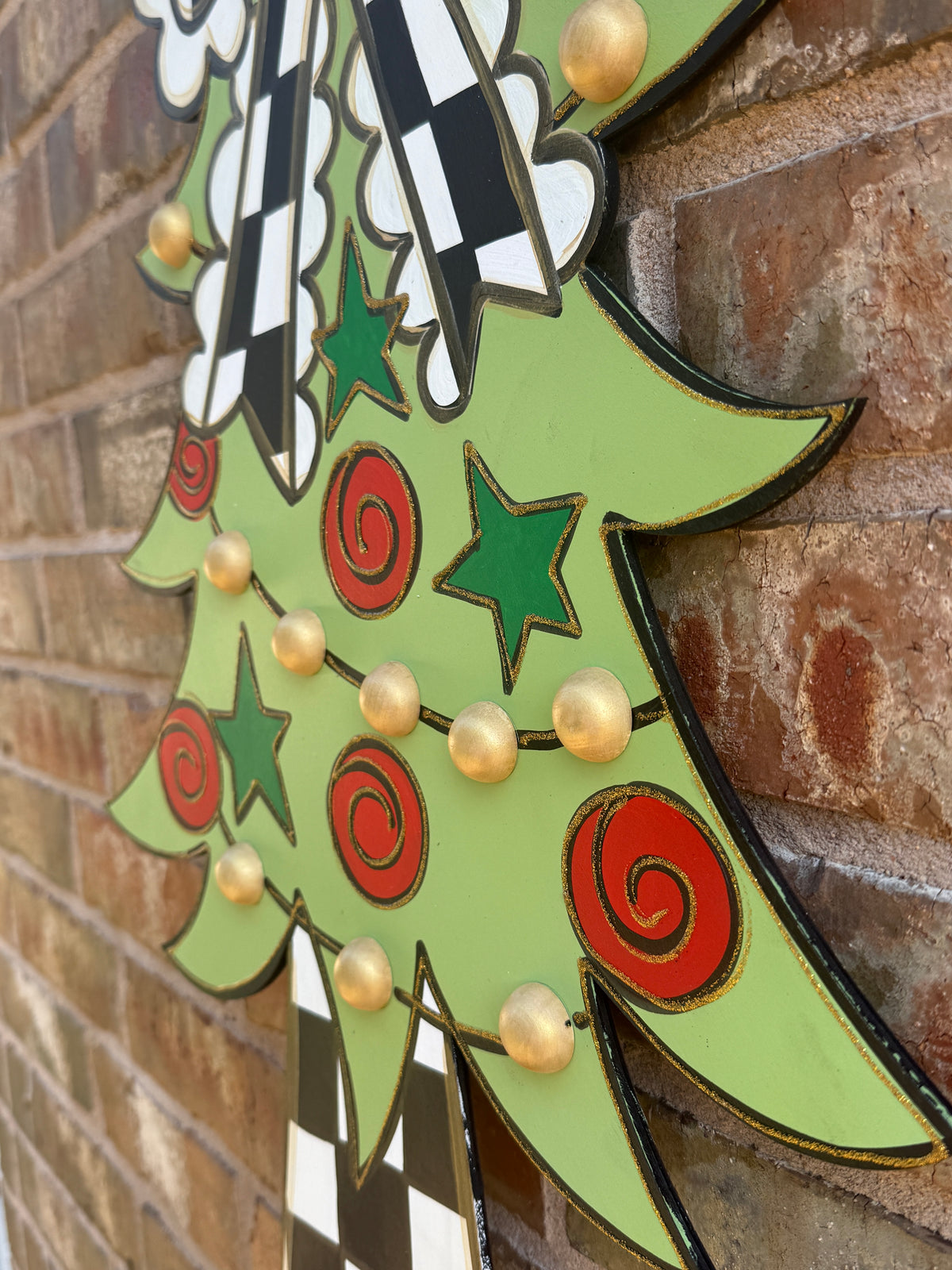Tree with Bow Door Hanger